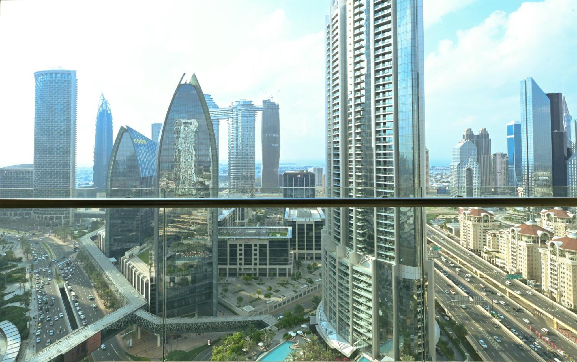 Emaar Fashion Avenue - Formerly Address Dubai Mall Four Apple ภายนอก รูปภาพ